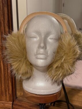 Anthropologie NWT Faux Fur Ear Muffs in Camel/Tan